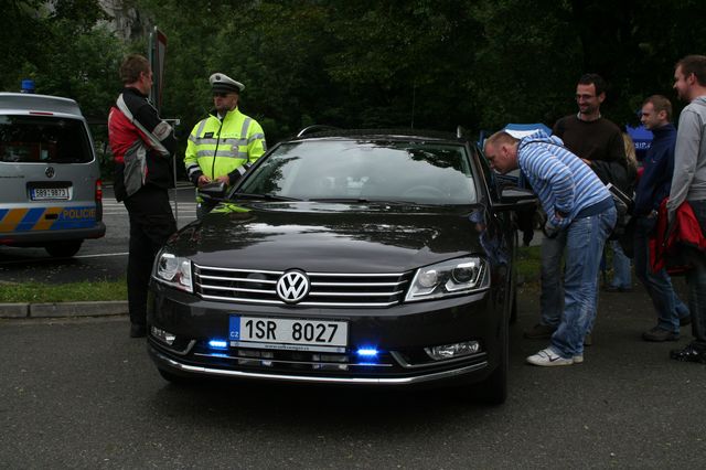 Dálniční VW Passat.JPG