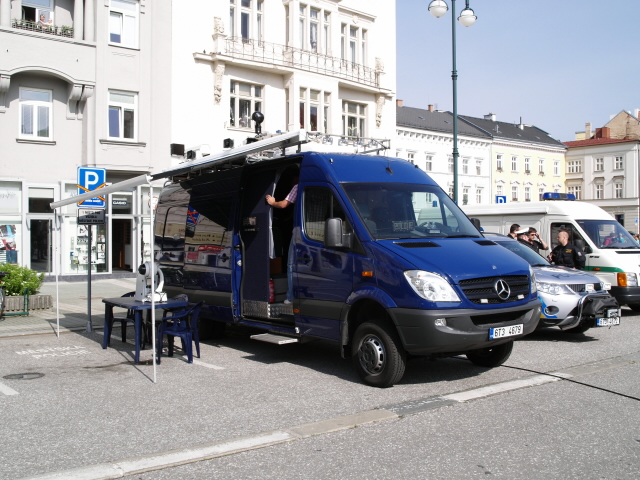 Den Policie
