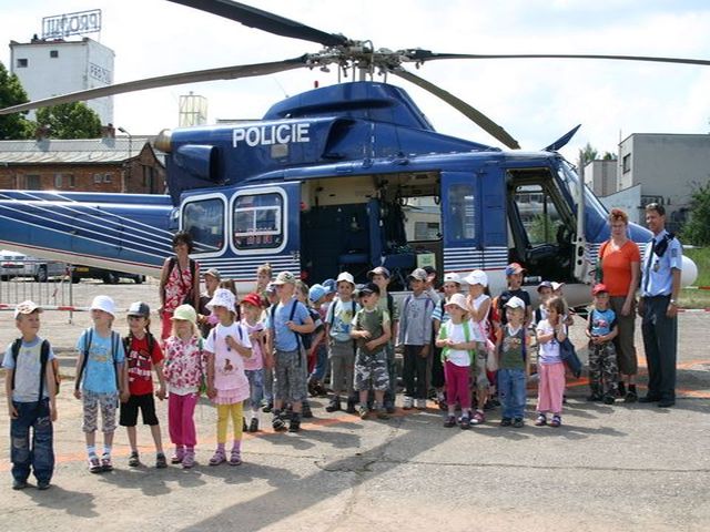 Den Policie CR 03