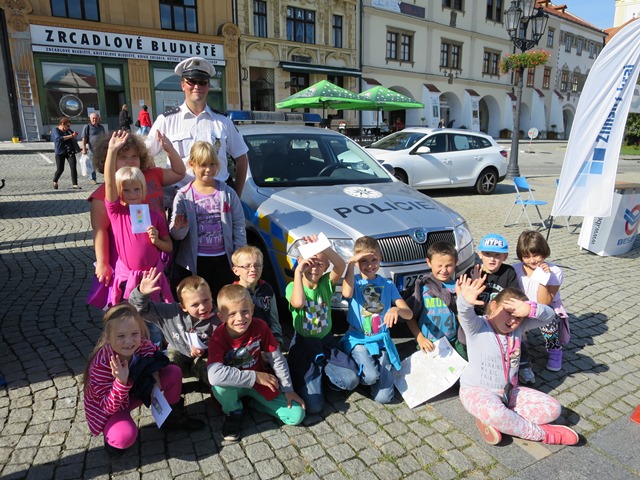 Den bez aut 2