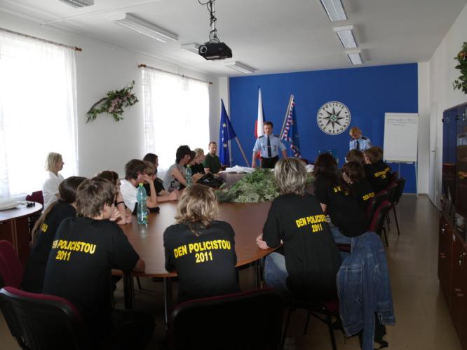 Den policistou