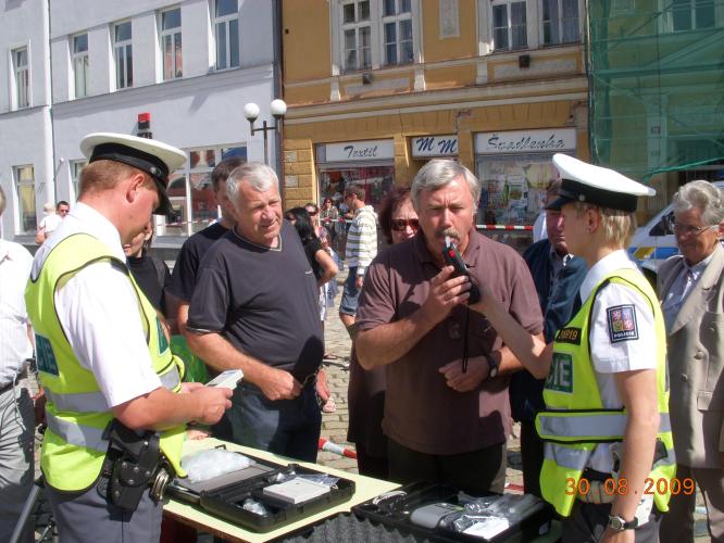 Den záchranářů 2009 001.jpg