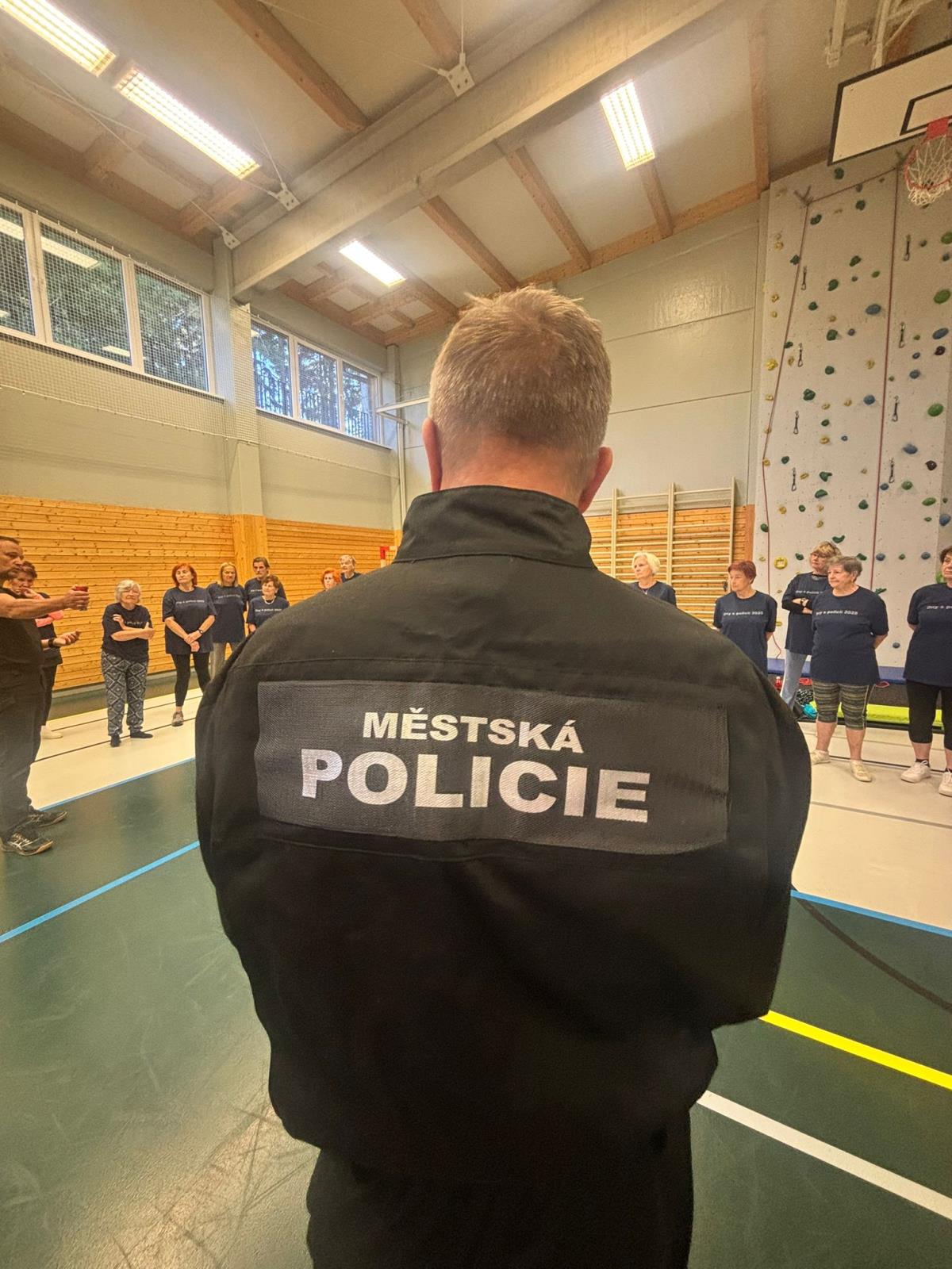 Dny s policií