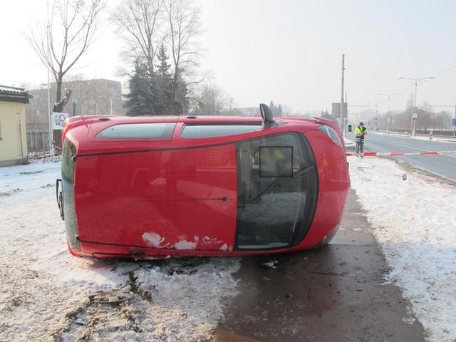 Dopravní nehoda před křižovatkou Hradecká - foto č. 2