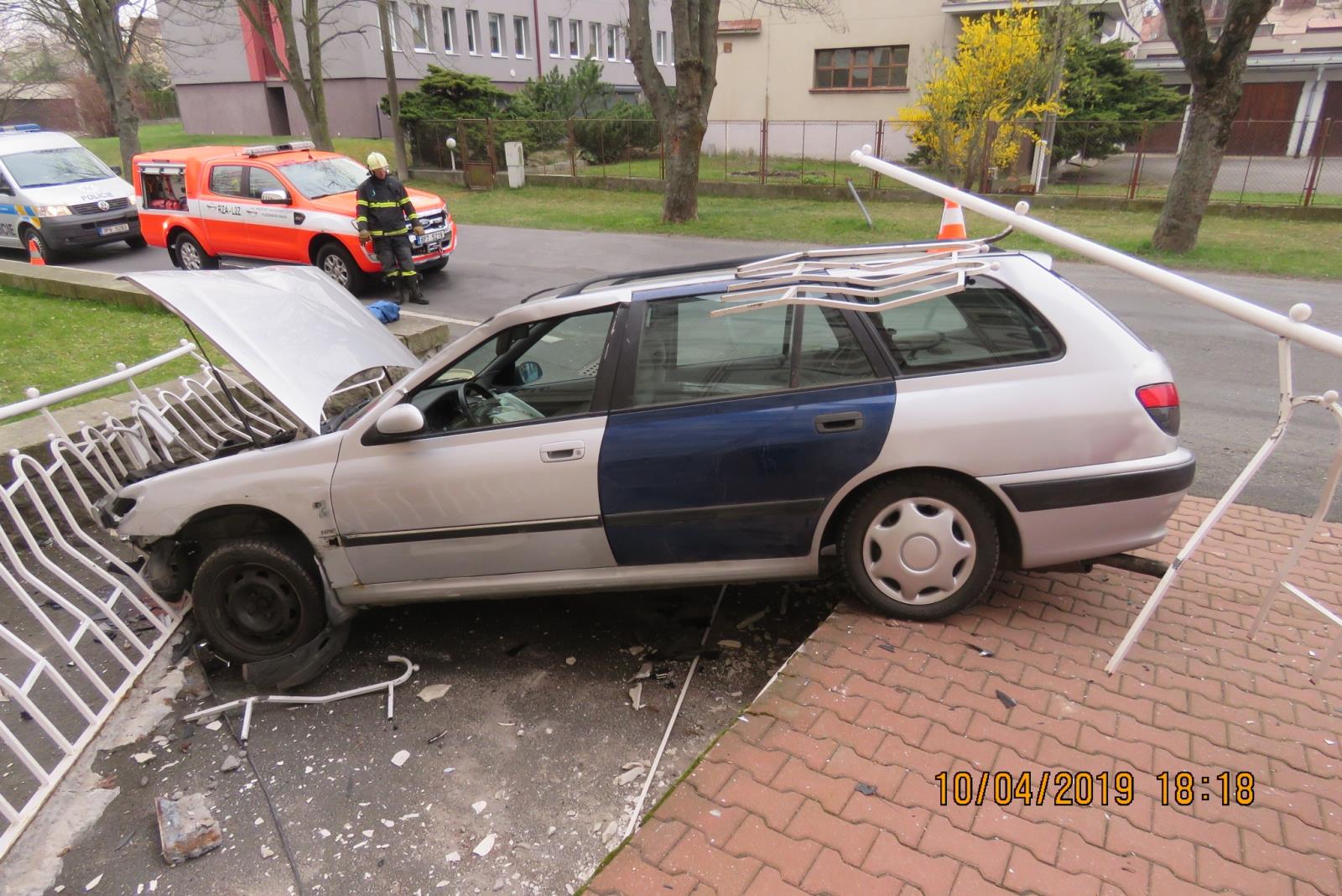 Dopravní nehoda - Domažlice - 10.04.2019