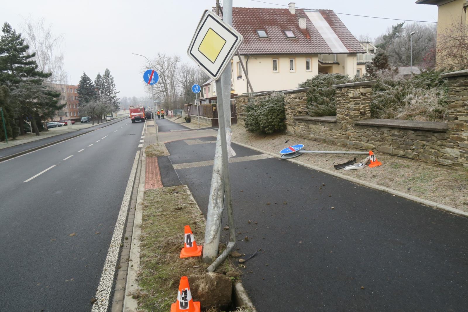 Dopravní nehoda - Horšovský Týn - 08.12.2021