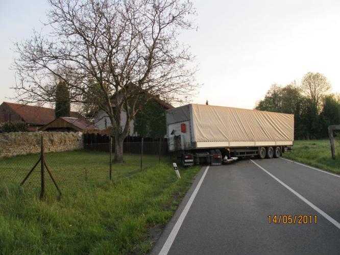 Dopravní nehoda kamionu