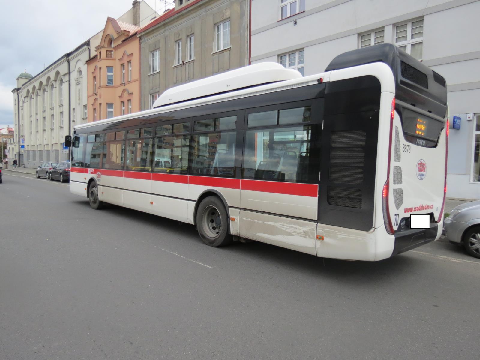 Dopravní nehoda vozidla s autobusem