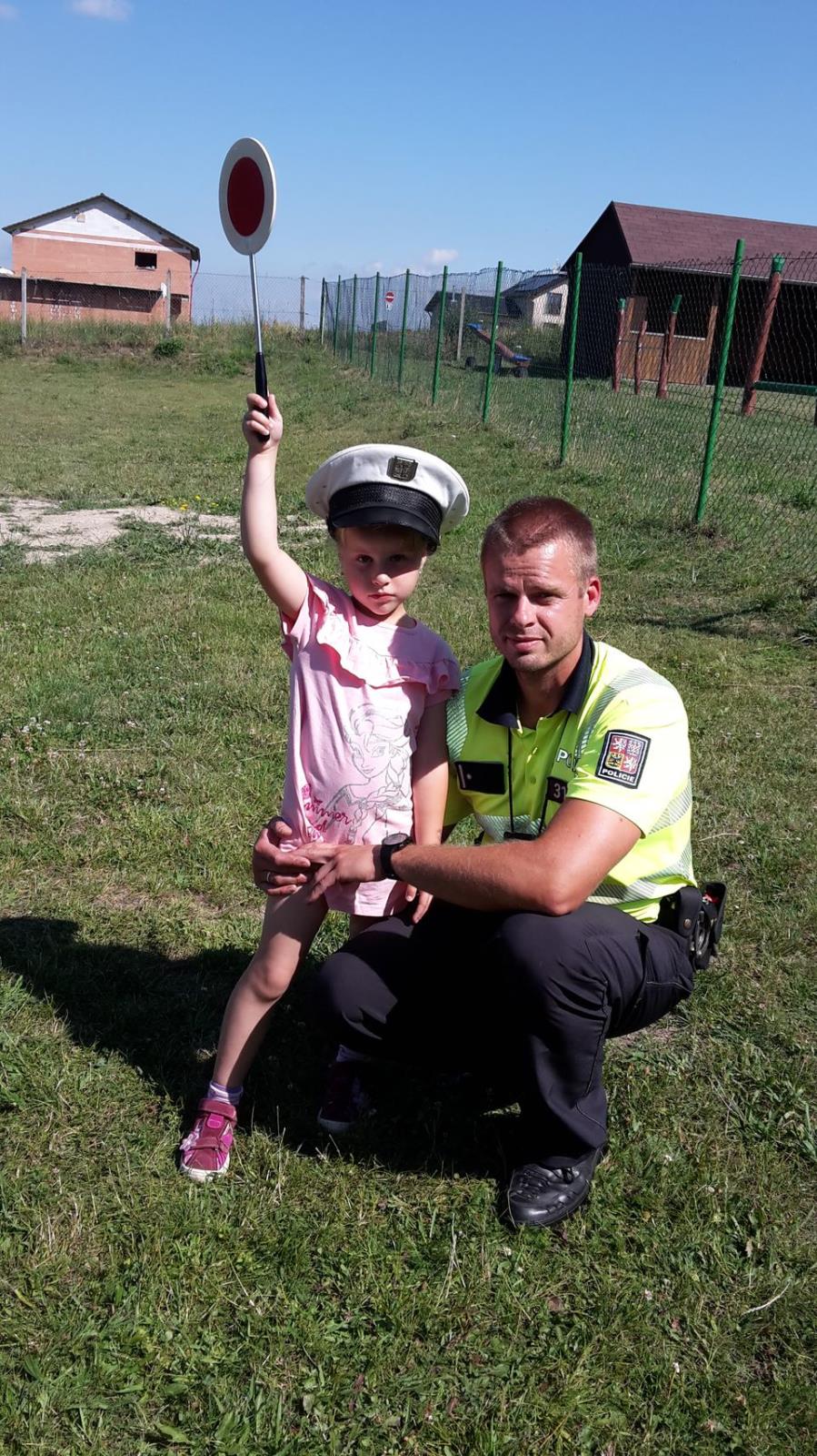 Dopravní policisté ve školce
