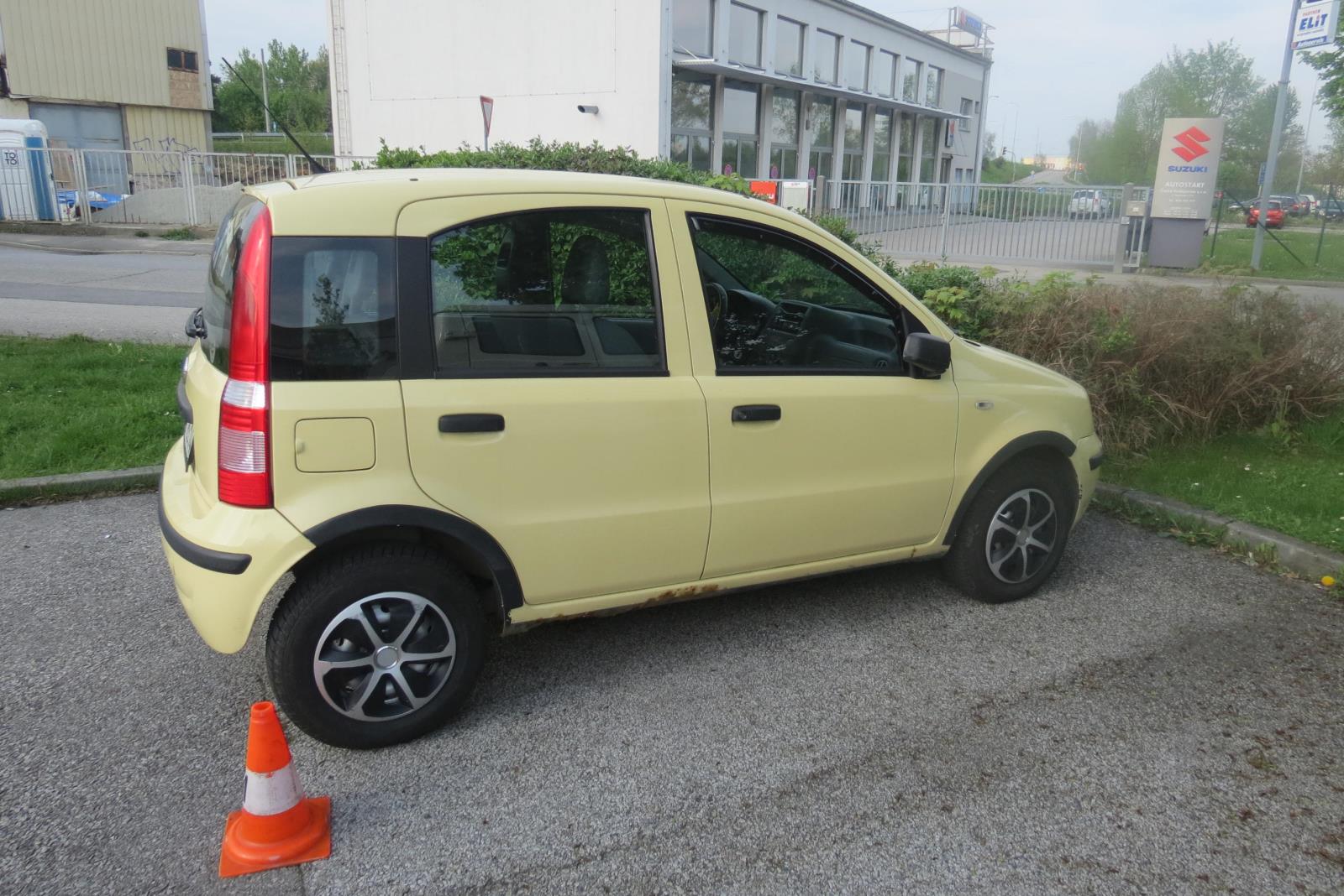 Fiat Panda 2.JPG