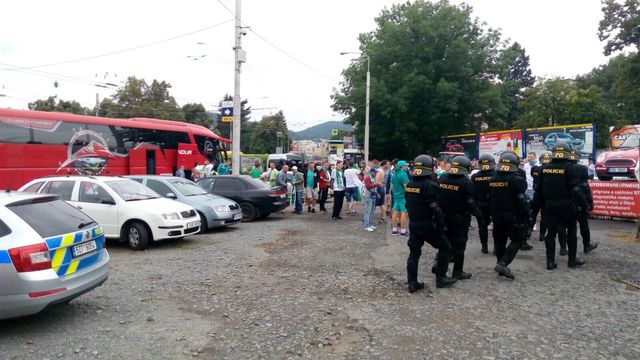 Fotbal Zlín 4 Karviná.JPG