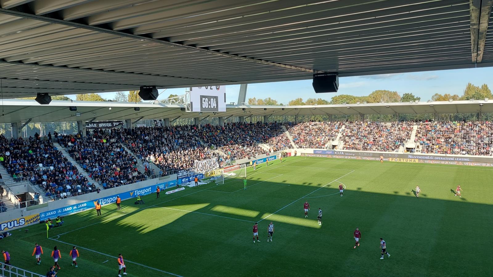 Fotbalový stadion HK