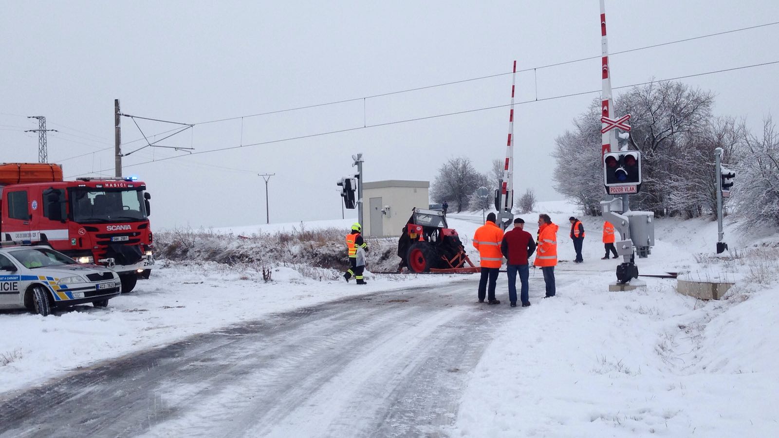 Foto nehoda vlaku s traktorem.jpg