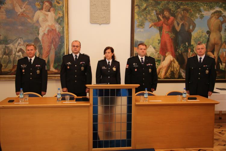 HODONÍN1-předávání medailí.jpg.JPG