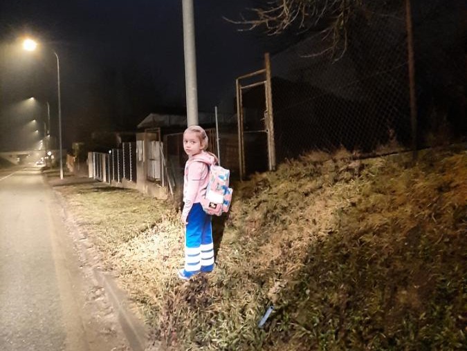 Holčička.jpg