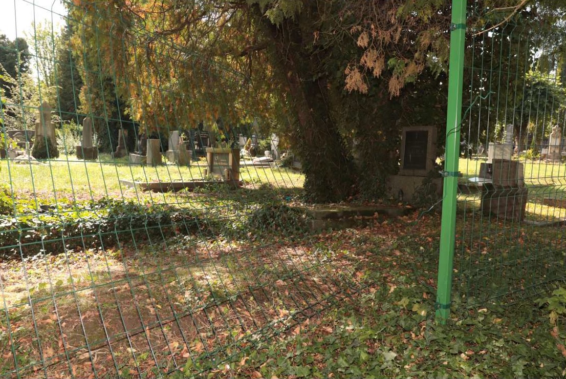 Hřbitov Neředín 1.jpg