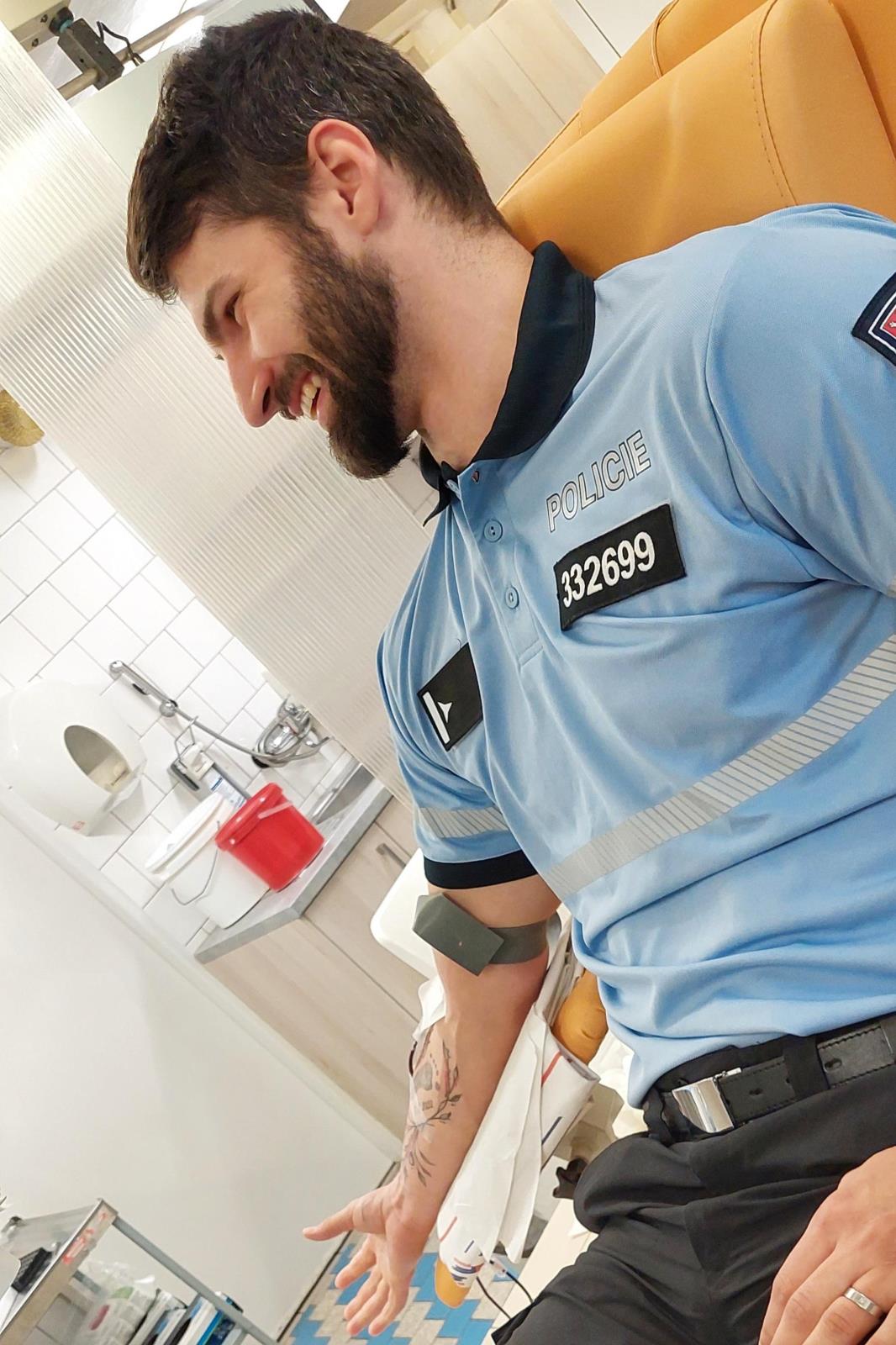 Hromadné darování krve policistů - duben 2023 - Náchod