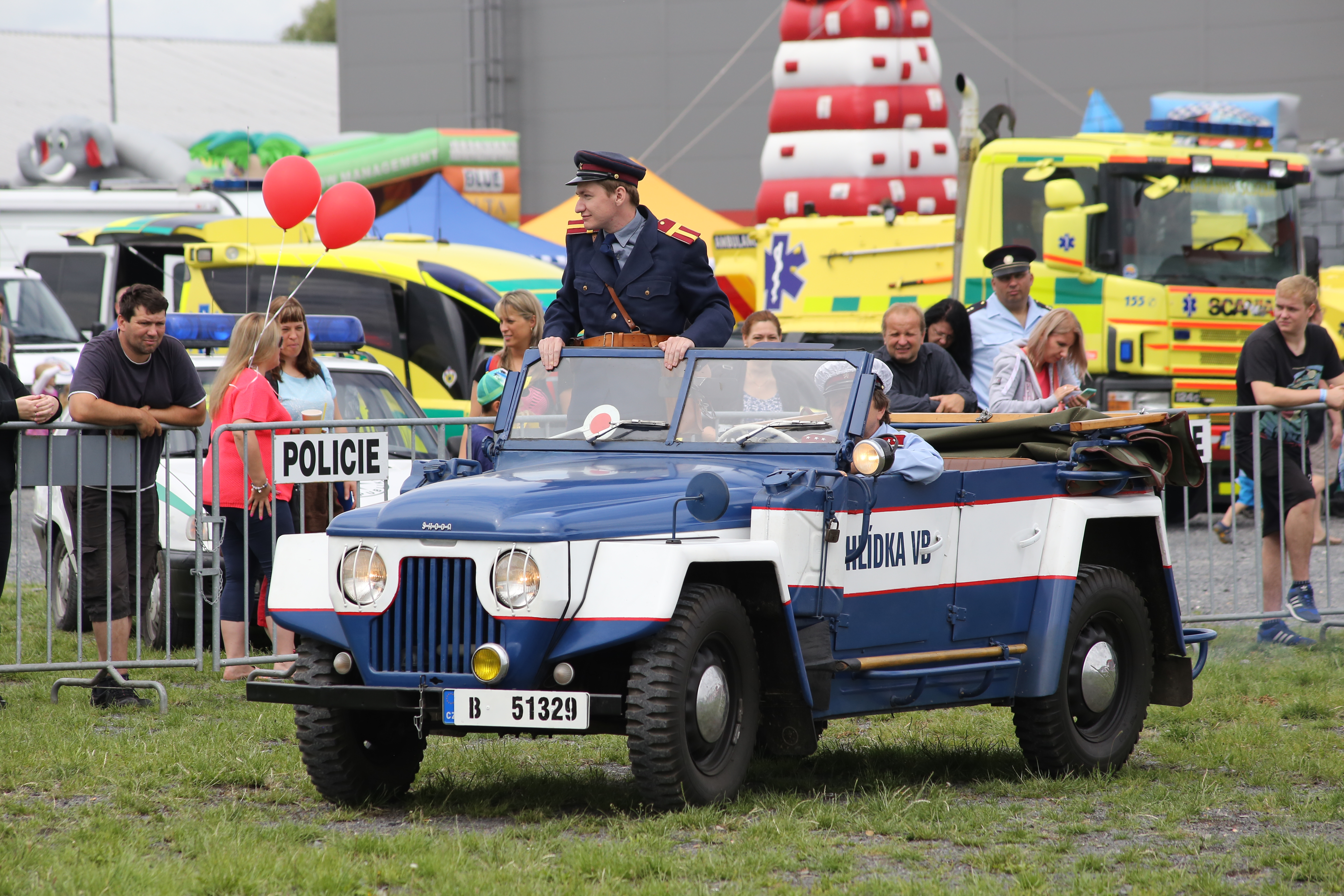 IX. DEN S POLICIÍ - 25