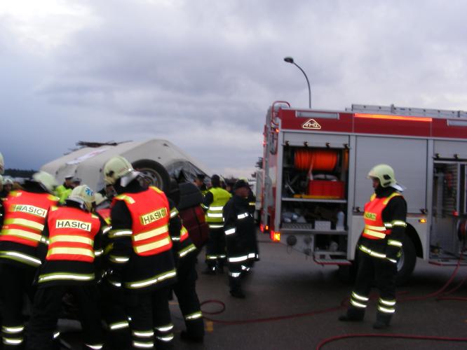IZS Č.Velenice 24.11.2010.jpg