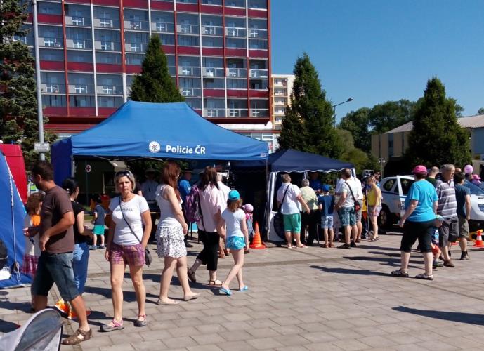 IZS Třinec - stánek skupiny tisku a prevence FM