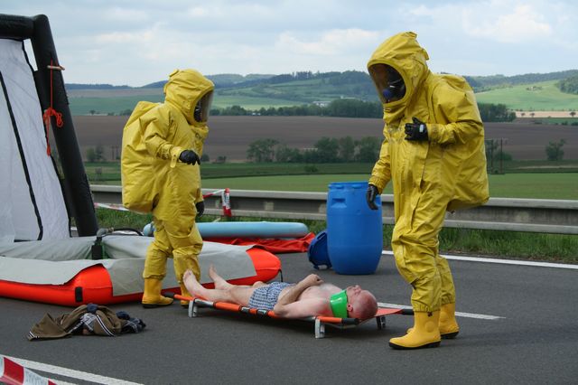 IZS- zraněný řidič cisterny.jpg