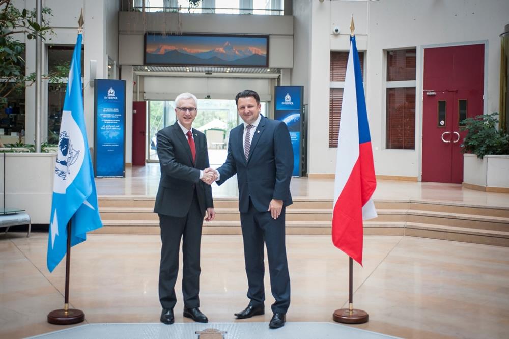 Interpol 1.jpg