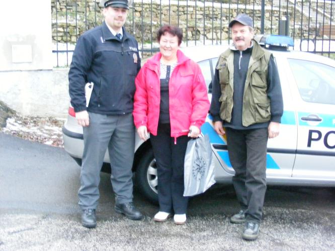Ježíšek s dopravní policií.jpg