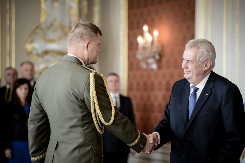Jmenování generálů 3.jpg
