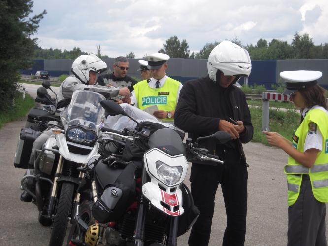 Kontrola motocyklů - 16.8. 2010
