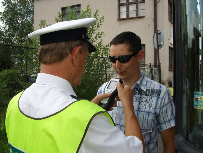 Kontrola autobusů a nákladních vozidel 