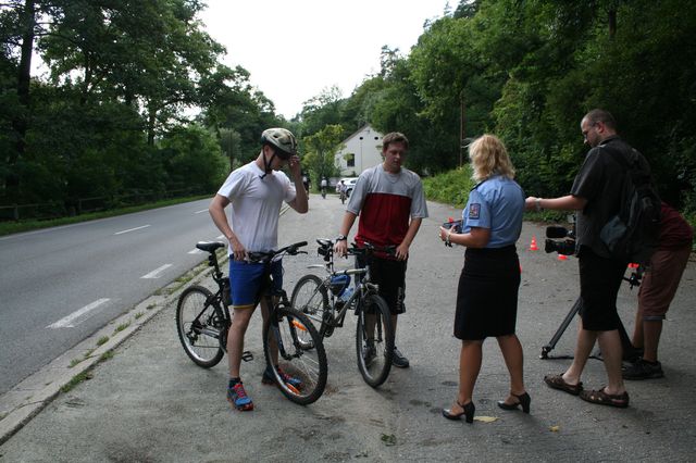 Kontrola cyklistů.JPG