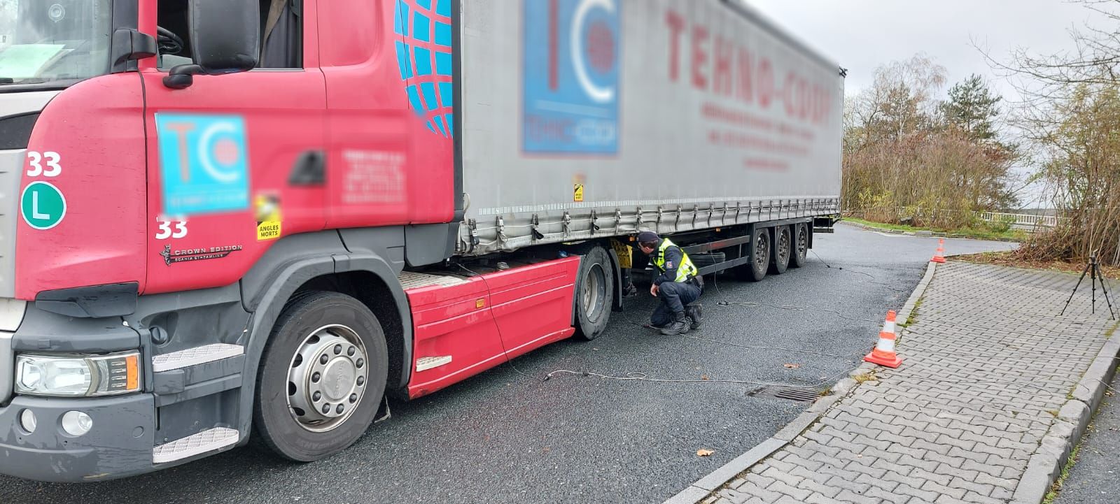 Kontroly cizinecké policie