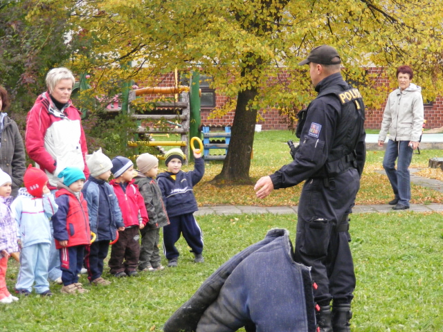 MŠ Zahrádka - 5. 10. 2010 - 07.jpg