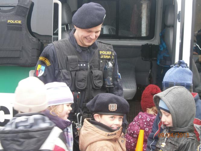 MŠ navštívila policejní složky
