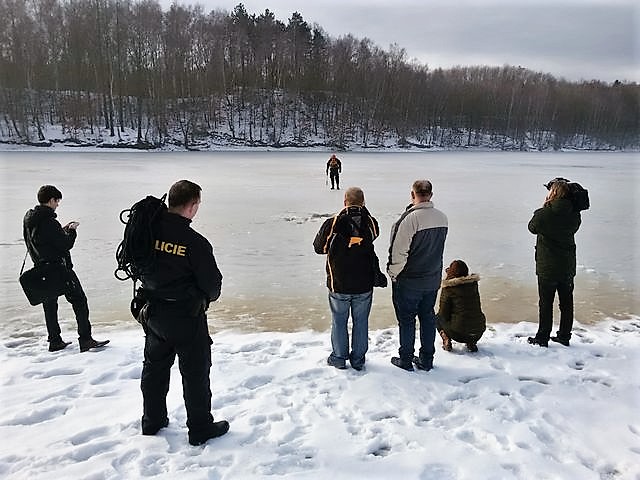 Měření ledu Varvažov 27. 1. 2016