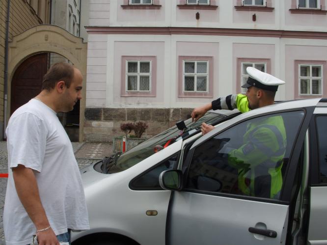 Měření propustnosti  skel