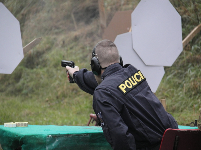 Mistrovství republiky PČR - střelba 2014 - 02.JPG