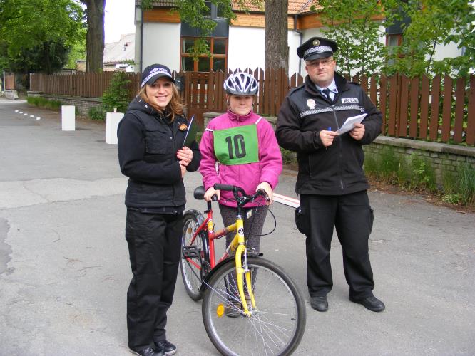 Mladí cyklisté z Třeboně soutěžili v oblastním kole.JPG