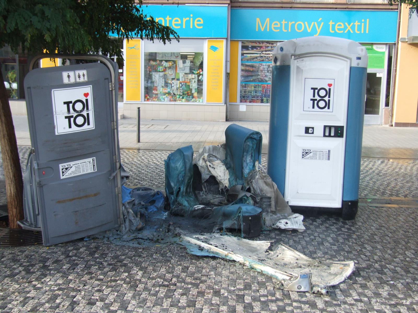 Mobilní toalety - požár