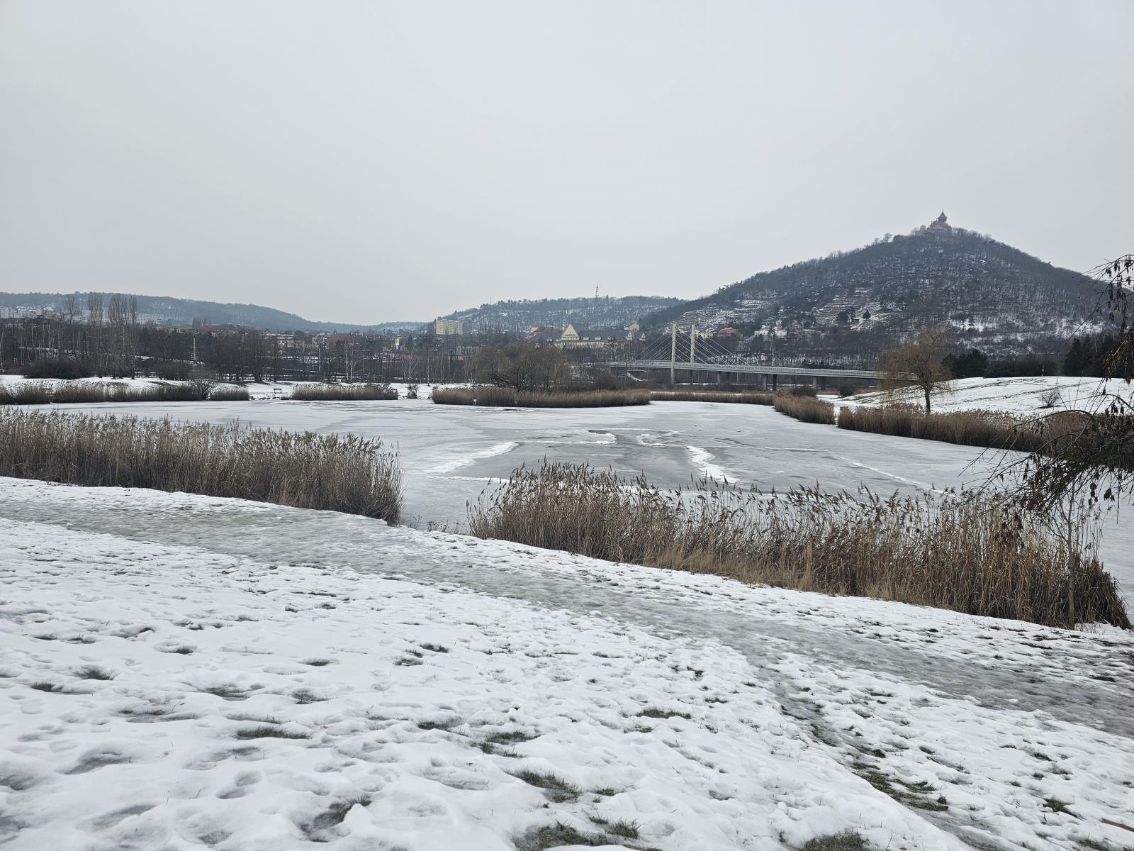 Most - jezero Marie