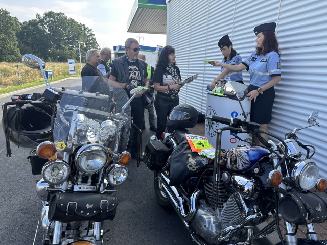 Motocyklisté