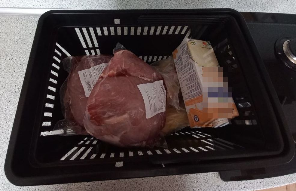 Nákupní košík s obsahem 2.jpg