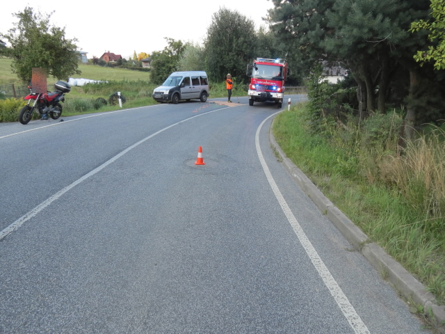Nehoda motorkář ul. Ještědská 1.JPG