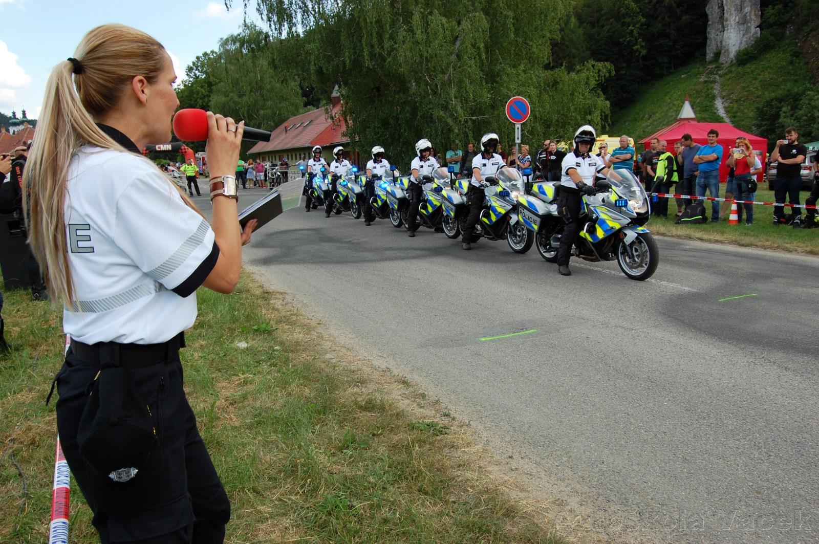 Nežij vteřinou 2018
