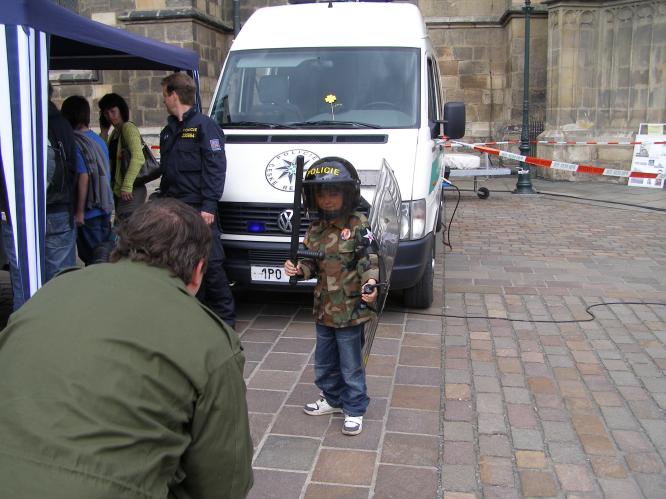 O_Policisté a děti