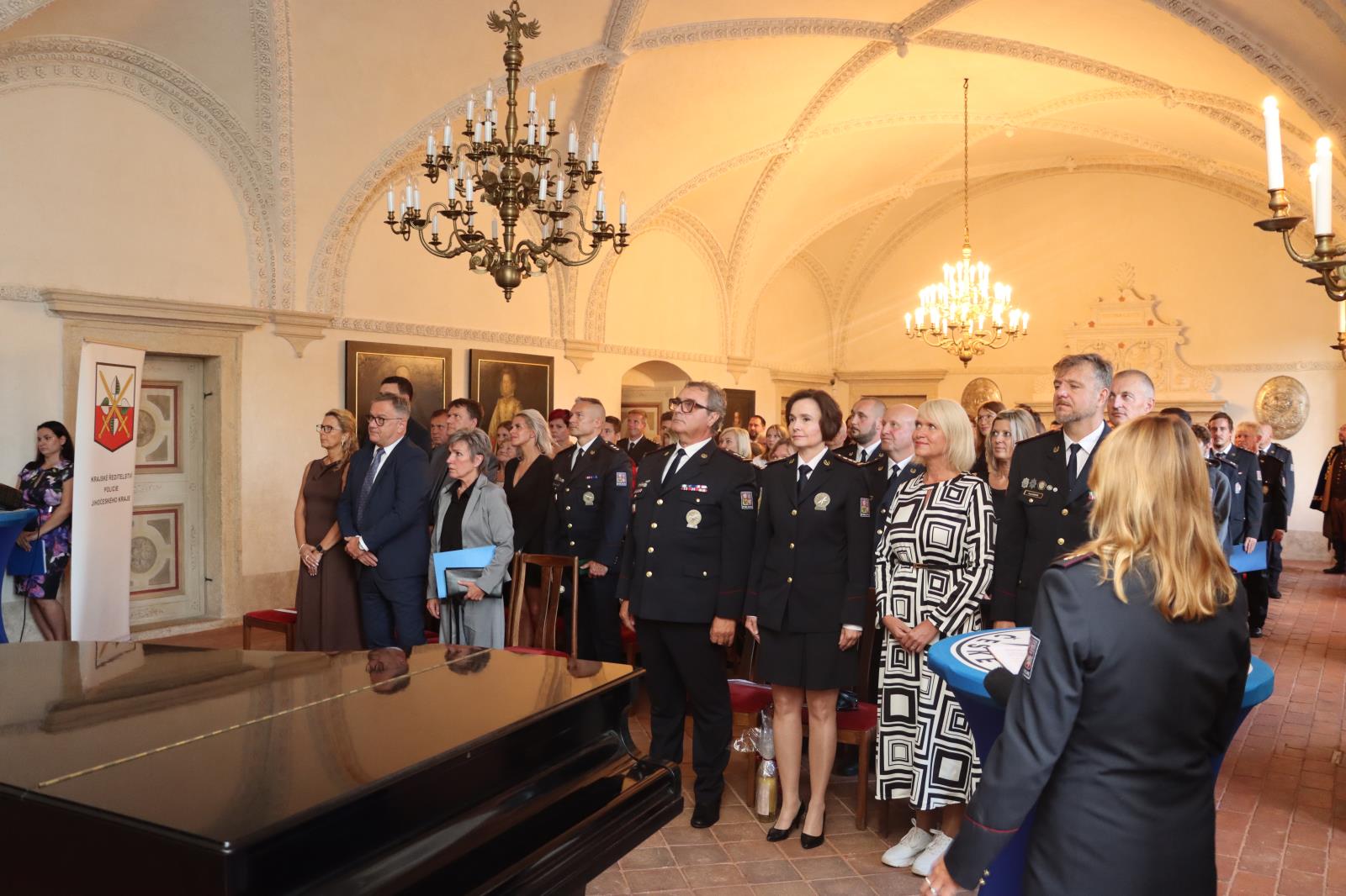 Ocenění policistů a policistek na zámku Kratochvíle.JPG