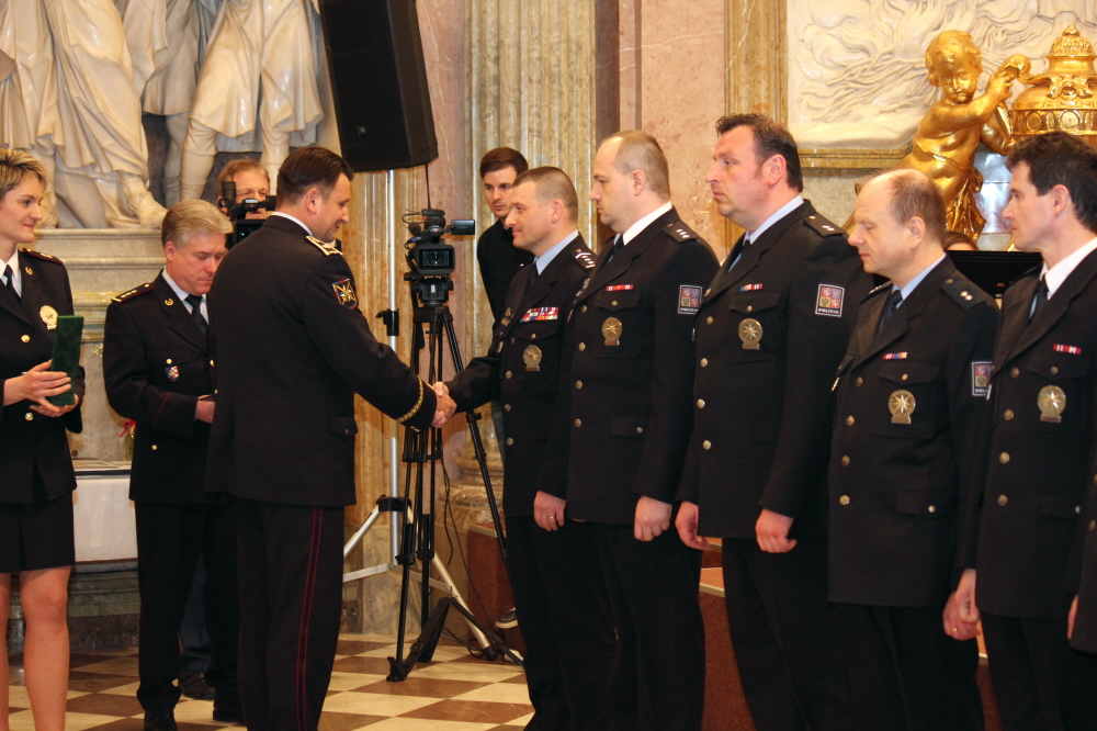 Oceňování nejlepších policistů a občanských zaměstnanců krajského ředitelství 