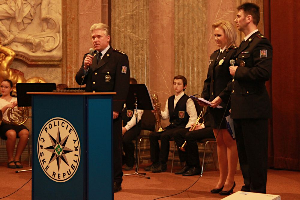 Oceňování nejlepších policistů a občanských zaměstnanců krajského ředitelství 