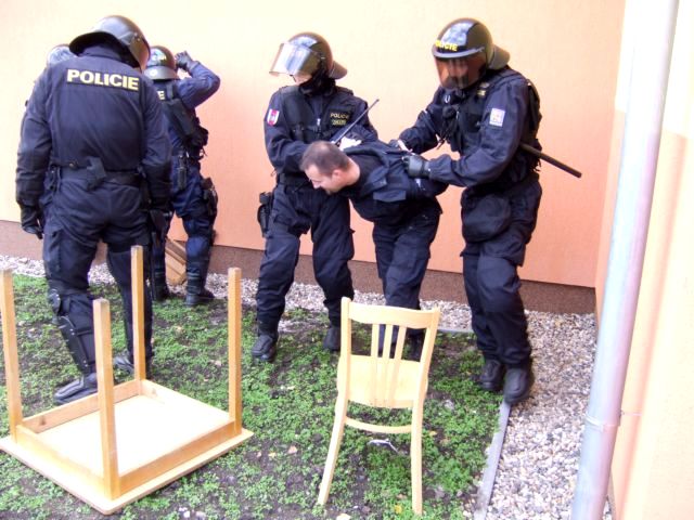 Pachatel je zadržen