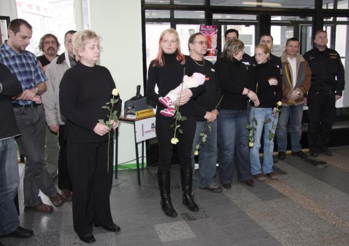 Pamětní deska 02.jpg